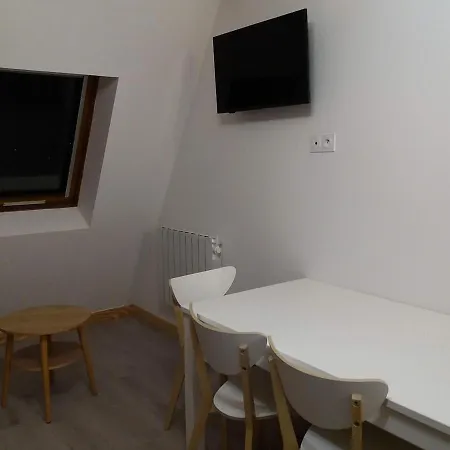 Les Gourgs Blancs, Station Val Louron Apartment Genos